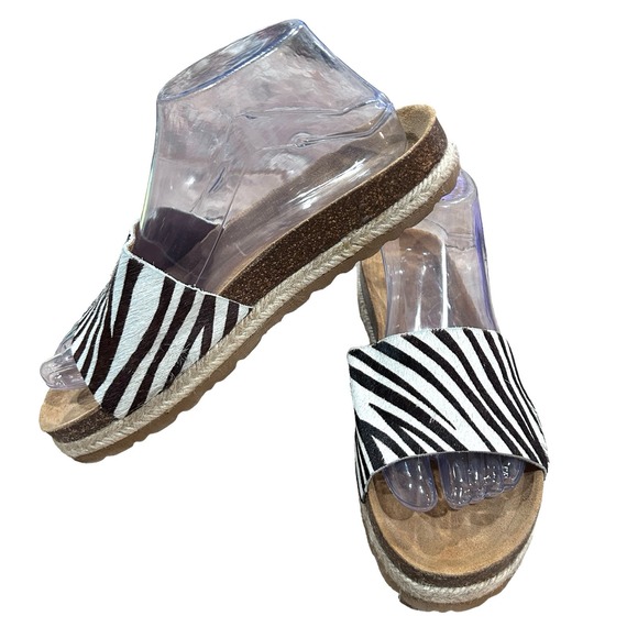 Yokono Womens Brown White Zebra Print Leather Calf Hair Slide Sandals Size 8 - Picture 2 of 12